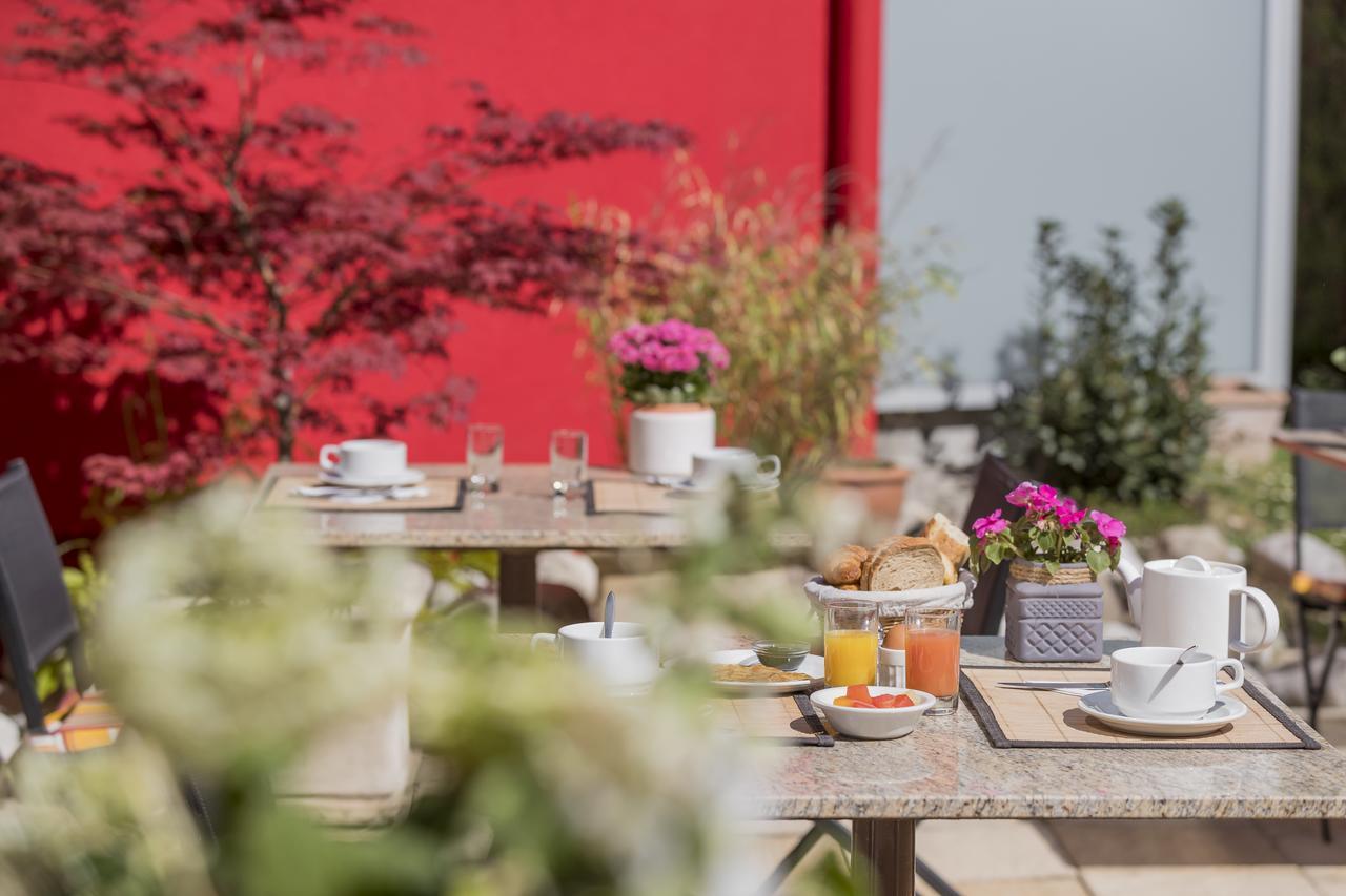Le Flamboyant Hotel Annecy Exterior photo
